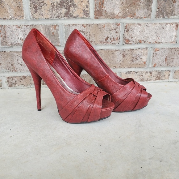 JustFab Red Stilettos - Picture 2 of 3